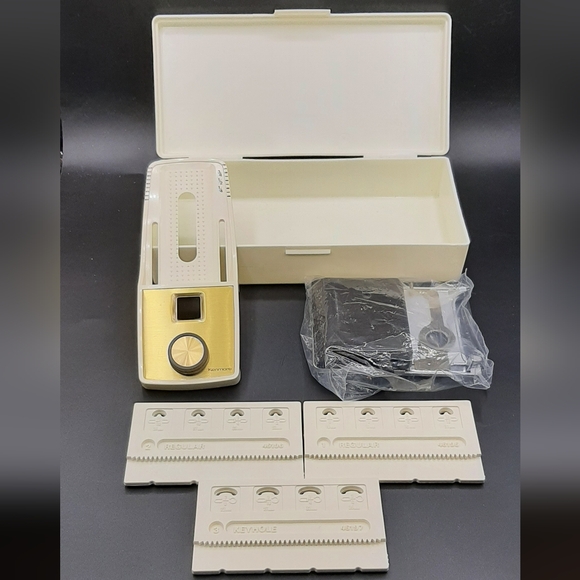 Vintage Kenmore Buttonhole Drive Free Arm Kit Attachment Templates with Case - Picture 2 of 5
